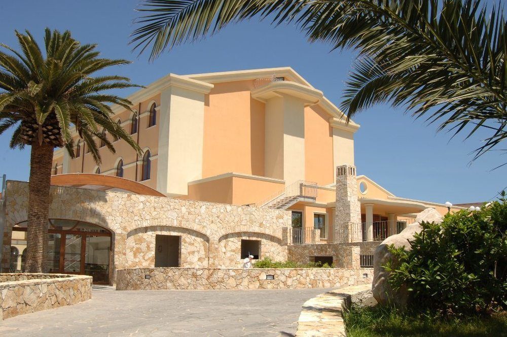 Hotel Libyssonis Porto Torres Eksteriør billede